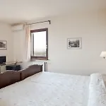 Otel Casa Oliva Borgo Del Benessere Delle Marche 3*