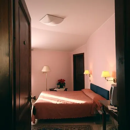 Casa Oliva Diffuso Hotel Bargni