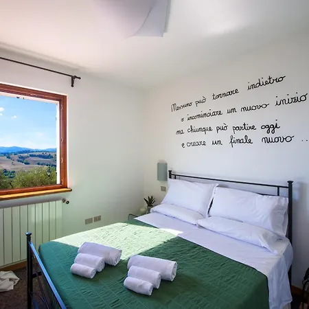 Casa Oliva Borgo Del Benessere Delle Marche Hotel 3*