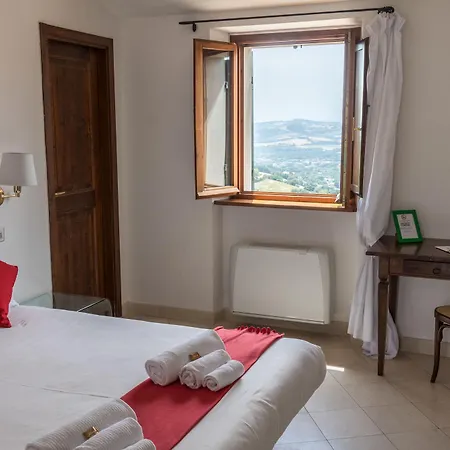 Hotel Casa Oliva Borgo Del Benessere Delle Marche 3*