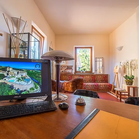 Casa Oliva Borgo Del Benessere Delle Marche Otel 3*