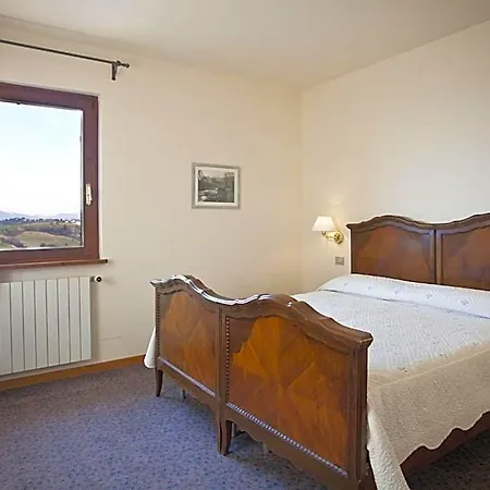 Ξενοδοχείο Casa Oliva Borgo Del Benessere Delle Marche 3*