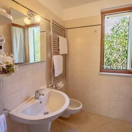 Casa Oliva Borgo Del Benessere Delle Marche Bargni