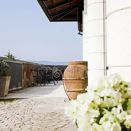 Otel Casa Oliva Borgo Del Benessere Delle Marche 3*