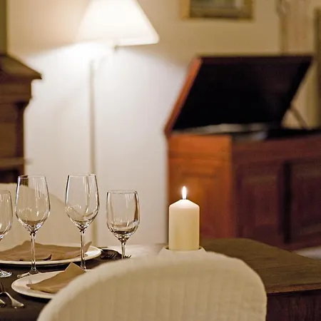 Hotel Casa Oliva Borgo Del Benessere Delle Marche 3*